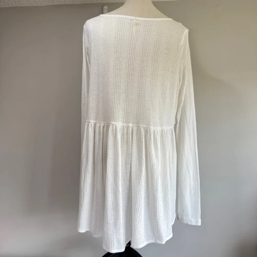 FREE PEOPLE Pretty Please Tunic Top in Ivory